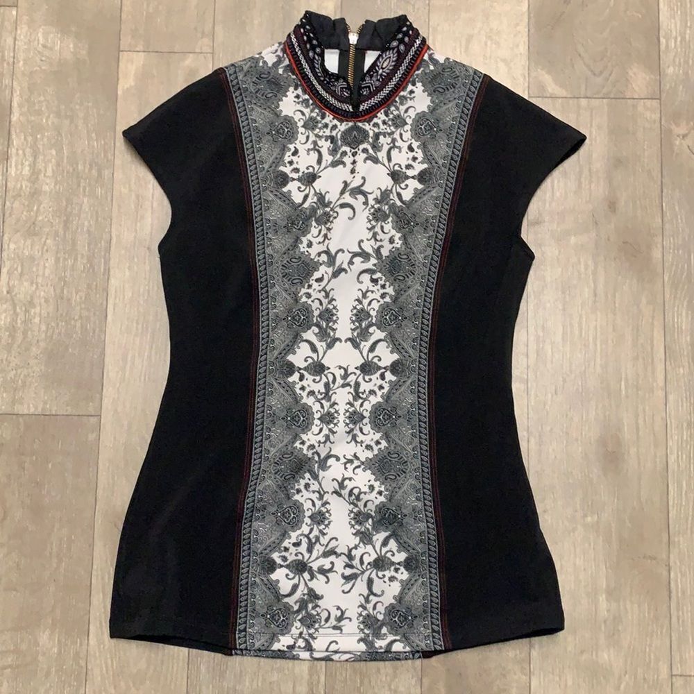 Tarun Tahiliani Aztec Sleeveless Beaded Embroidered Collar‎ Stretch Sweater Top